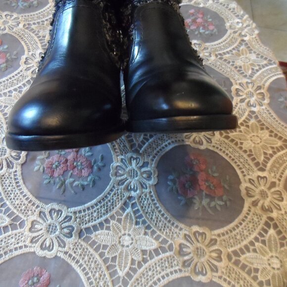 Chanel Black Tweed/Leather Moto Ankle Boots w/Buckles-LOGO Detail Size 38.5M - Picture 4 of 16